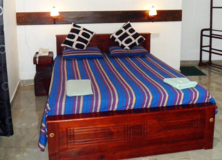 Travellers Halt Hotel Ratnapura Exterior photo